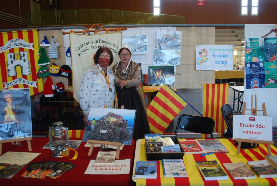 Caderousse_samedi_2021_05.jpg